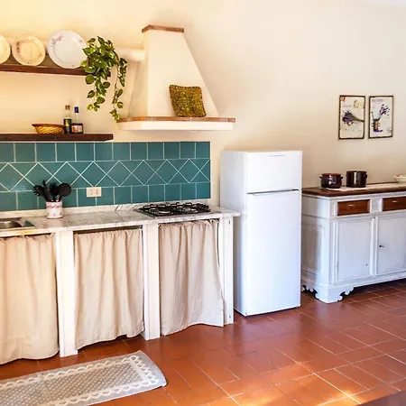 Feriehus Casale Le Pitte Porto Azzurro