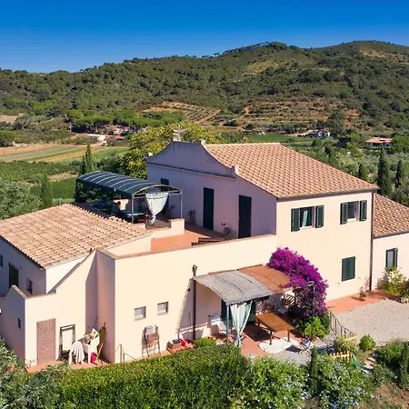 Feriehus Casale Le Pitte *