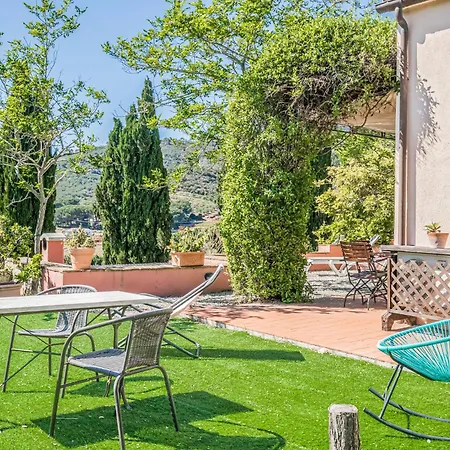 Casale Le Pitte Feriehus Porto Azzurro