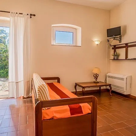 Casale Le Pitte Porto Azzurro