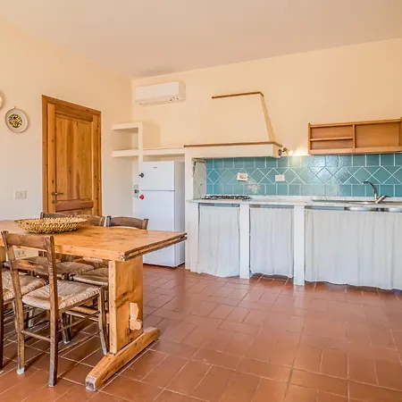 Vakantiehuis Casale Le Pitte Porto Azzurro