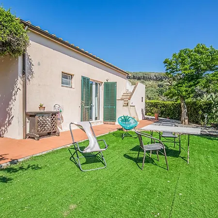 Casale Le Pitte Vakantiehuis Porto Azzurro