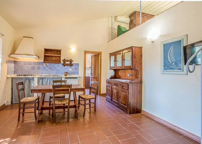 Casale Le Pitte 度假居 阿祖罗港