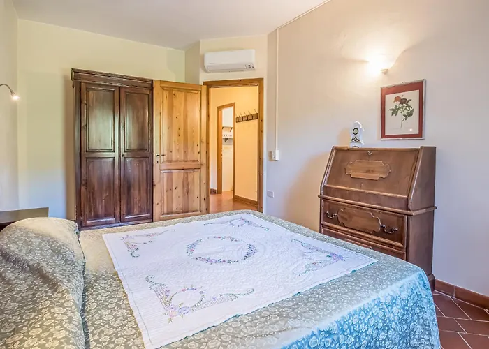 Casale Le Pitte 阿祖罗港