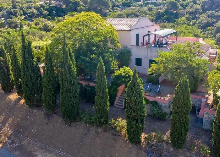 Casale Le Pitte 阿祖罗港