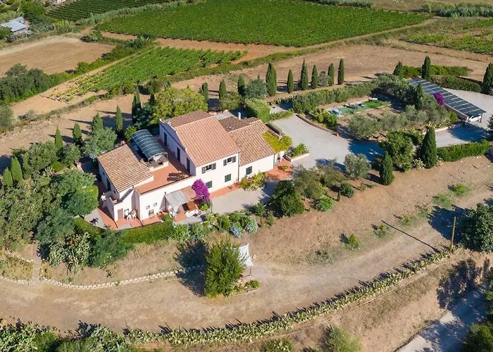 Casale Le Pitte 阿祖罗港